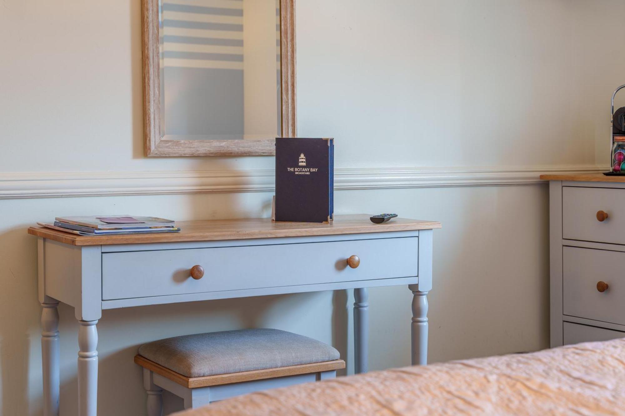 Botany Bay Hotel Broadstairs Bagian luar foto